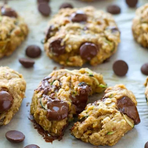 Μπισκότα βρόμης με σοκολάτα, μπανάνα και κολοκυθάκι