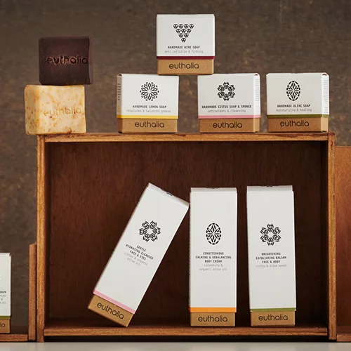 Τα 3 θαυματουργά προϊόντα περιποίησης Euthalia που θα αλλάξουν την επιδερμίδα σου σε λίγες μέρες