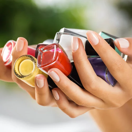 20 σούπερ ιδέες για πολύχρωμα σχέδια νυχιών