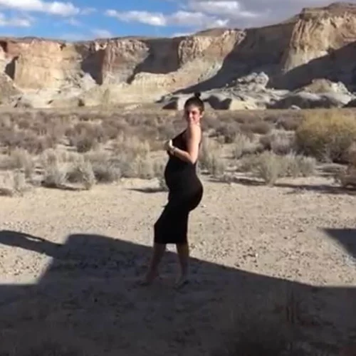 H Kylie Jenner έγινε μαμά! Το συγκινητικό μήνυμα & βίντεο για τους 9 μήνες εγκυμοσύνης