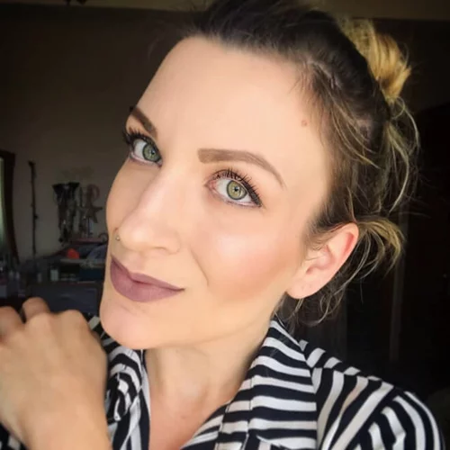 Η mom blogger Ολίβια Γαβρίλη είναι μαμά 3 παιδιών και μοιράζεται μαζί μας την πιο καλή συμβουλή που πήρε ως μαμά!