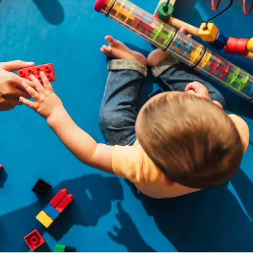 Τα είδη του παιχνιδιού σύμφωνα με την ηλικία των παιδιών και τα στάδια ανάπτυξης