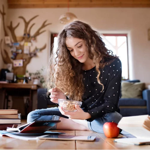 Τα 4 στοιχεία που πρέπει να έχει η διατροφή κάθε γυναίκας #womensday
