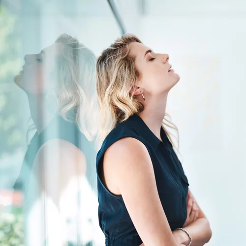 Ποια είναι η νόσος του Κρον από την οποία πάσχει η Κατερίνα Παπουτσάκη: Αναγνώρισε τα συμπτώματα