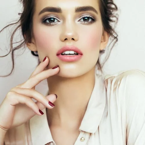 Δημήτρης Σταματίου: Μαθαίνουμε μυστικά ομορφιάς από τον γκουρού του μακιγιάζ