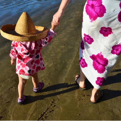 Έχεις μικρό παιδί και κοιτάς για διακοπές; Δες πρώτα τα μαμαδίστικα μυστικά της Μυρτώς Μήτσιου για το καλοκαίρι