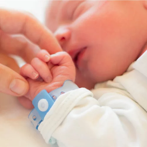 Τι είναι ο ρότα ιός και γιατί είναι σημαντικό να κάνεις το εμβόλιο στο μωρό σου