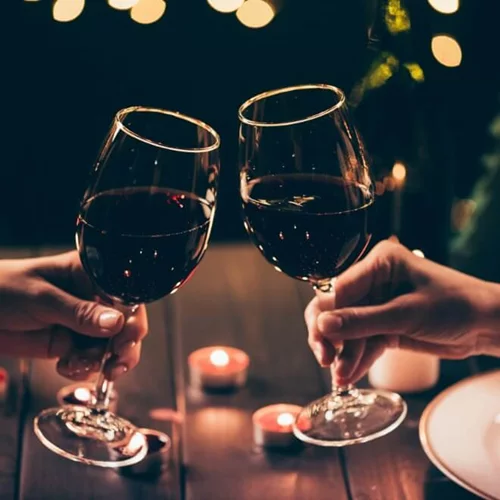 Νέα έρευνα υποστηρίζει ότι το αλκοόλ σε βοηθάει καλύτερα από την άσκηση να ζήσεις περισσότερο