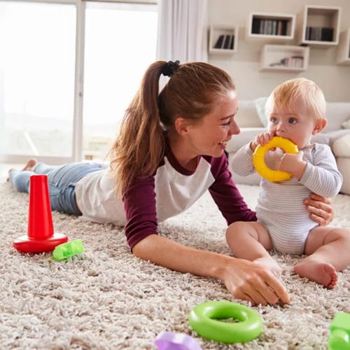 Μηνιγγίτιδα: Τα συμπτώματα  της νόσου, η μετάδοση και το εμβόλιο