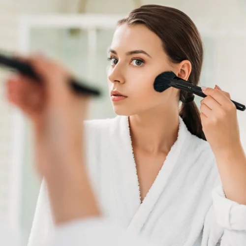 Tέλειο φυσικό μακιγιάζ; Μάθε τα 3 μυστικά τρικ που αλλάζουν το παιχνίδι