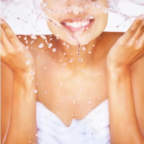 6 λάθη που κάνεις στον καθαρισμό προσώπου