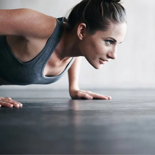 Ασκήσεις με το βάρος του σώματος για όσους αγαπούν να μισούν τα burpees