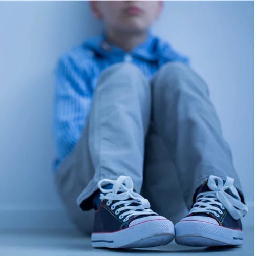 Πώς στηρίζουμε τα παιδιά στις φυσικές καταστροφές: Τα παιδιά που το έζησαν και τα παιδιά που είδαν τραγικές εικόνες στην τηλεόραση