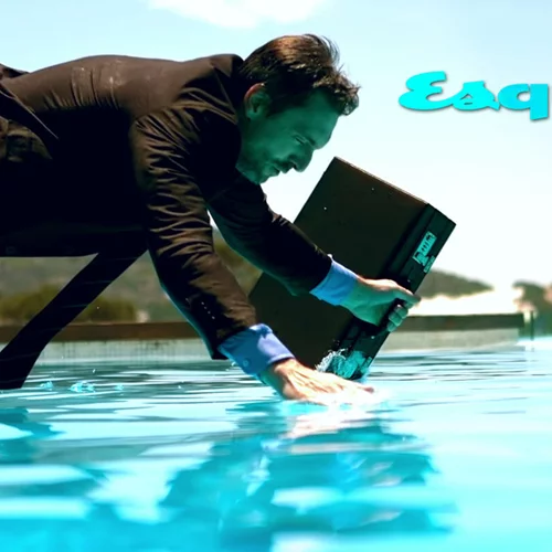 Το ελληνικό Esquire τώρα και online!