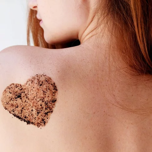 «Θέλω να αγαπώ το σώμα μου»: Έτσι θα το πετύχεις σύμφωνα με τη life coach!