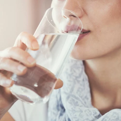 Αυτό το ελληνικό, μεταλλικό νερό έχει λάβει κορυφαίες διακρίσεις ποιότητας