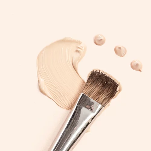 Κι όμως τα καλλυντικά έχουν ημερομηνία λήξης