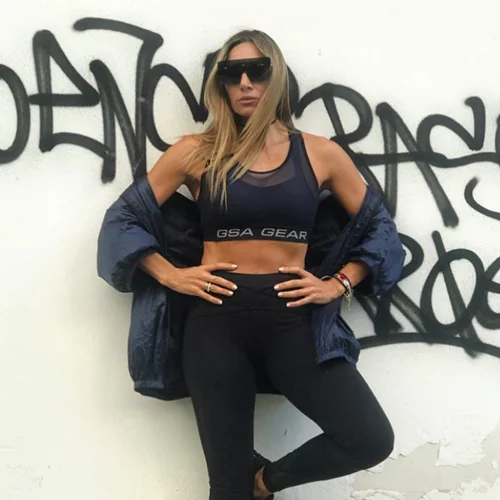 Θέλεις στητό στήθος; 4 ασκήσεις από την Ελένη Πετρουλάκη