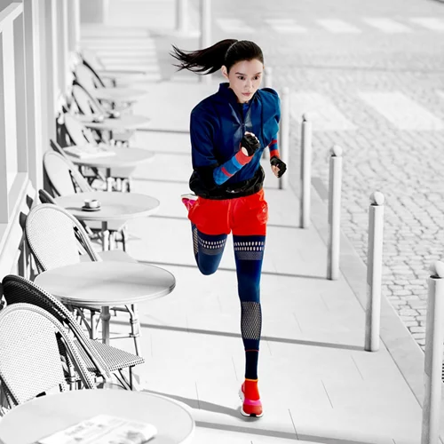 H νέα συλλογή adidas by Stella McCartney θα σε στείλει... προπόνηση