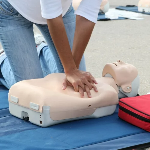 Πρώτες βοήθειες: Μάθε ΚΑΡΠΑ και καρδιοπνευμονική αναζωογόνηση και σώσε μια ζωή!