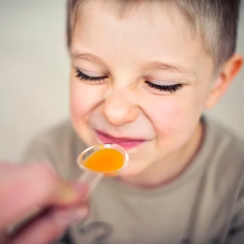 Να δώσω στο παιδί βιταμίνες; Πότε χρειάζεται και πότε όχι;