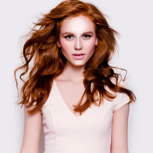 Κόκκινα μαλλιά 2018: Αυτή είναι η πιο hot απόχρωση τώρα