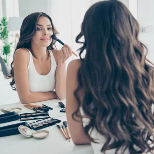 Έχεις λιπαρή επιδερμίδα; Αυτό είναι το ιδανικό μακιγιάζ!