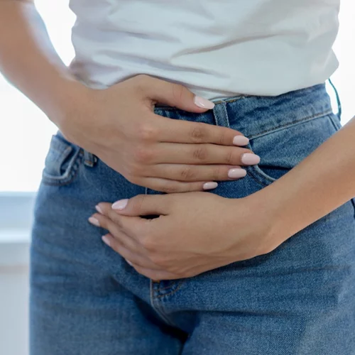 Σύνδρομο πολυκυστικών ωοθηκών: Τα συμπτώματα και η πρώτη θεραπευτική επιλογή των γιατρών