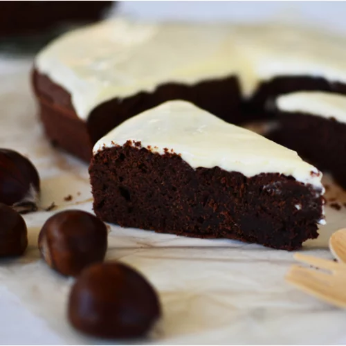 Κέικ σοκολάτας με πουρέ κάστανο: Η ιδανική συνταγή για να καταλάβεις ότι έρχεται ο χειμώνας