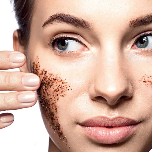 5 συστατικά που δεν πρέπει να βάζεις στο πρόσωπό σου (ιδίως το καλοκαίρι!)