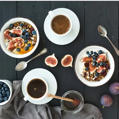 Πίνεις ελληνικό καφέ; Οι Shape editors σου δείχνουν το δικό τους πρωινό καφέ