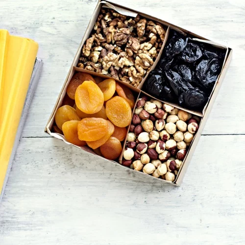 8 σνακ με λίγες θερμίδες για την καταπολέμηση κάθε λιγούρας από άγχος