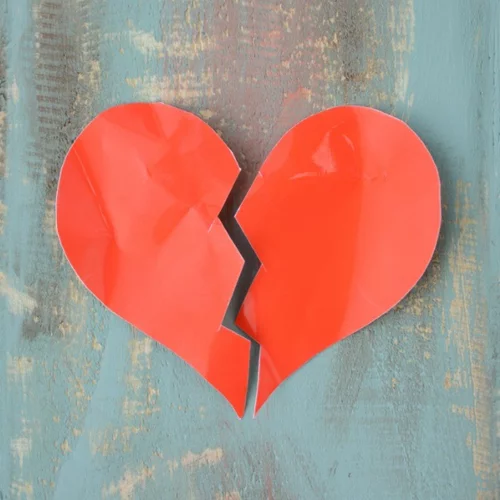 Το ήξερες ότι η καρδιακή ανεπάρκεια είναι πιο συχνή από τον καρκίνο; Τι είναι, πώς εκδηλώνεται, πώς αντιμετωπίζεται