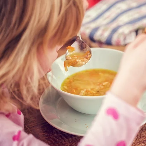 10 tips για να αποκτήσει το παιδί σου καλή σχέση με το φαγητό