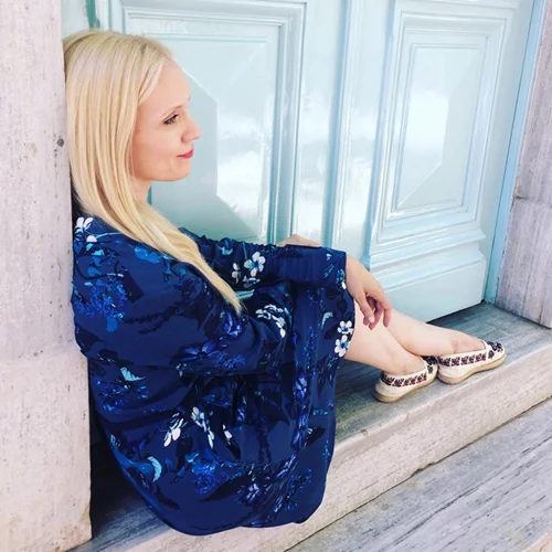 Γνωρίζουμε την Ιλιάδα Κλάγκου (έτσι συνδυάζεται η ομορφιά με το food blogging και η γρήγορη συνταγή που λατρέψαμε)