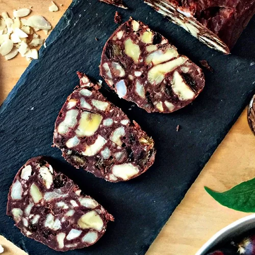 Σοκολατένιος κορμός με κάστανα: Η πινελιά του χειμώνα που θα ξεχωρίσει