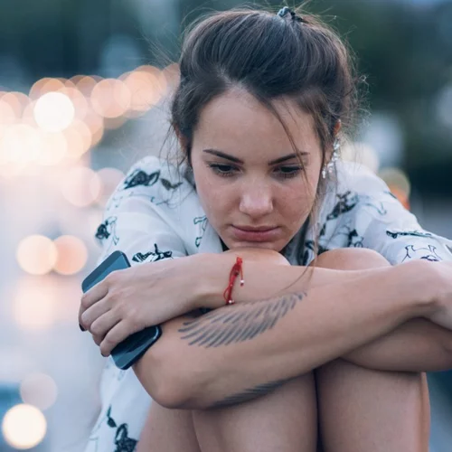 Μυασθένεια Gravis: Η σπάνια ασθένεια που προσβάλει νεαρές γυναίκες