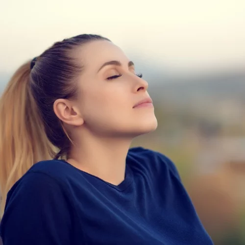 Όλα όσα πρέπει να ξέρεις για την σφηνοειδίτιδα, την πιο ύπουλη ιγμορίτιδα