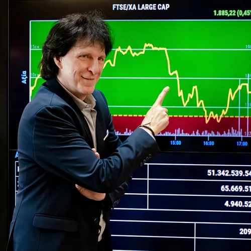 Ο Μιχάλης Τσαουσόπουλος ανέβασε τις.... μετοχές στο Χρηματιστήριο Αθηνών