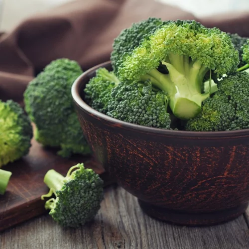 Στικς λαχανικών για σνακ: Φτιάξε διαφορετικά μπαστουνάκια από ωμό μπρόκολο