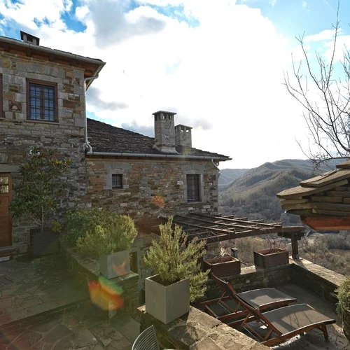 Να γιατί θα πάμε στο Kipi Suites (είσαι έτοιμη για κυνήγι μανιταριών, rafting και πεζοπορίες;)