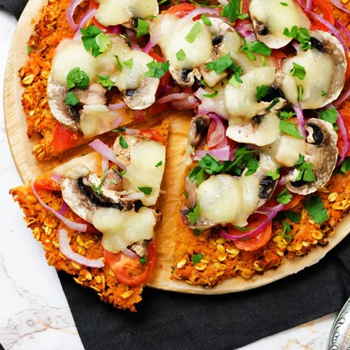 Ζύμη για πίτσα με βάση τη γλυκοπατάτα: Πώς φτιάχνουμε πίτσα από λαχανικά;