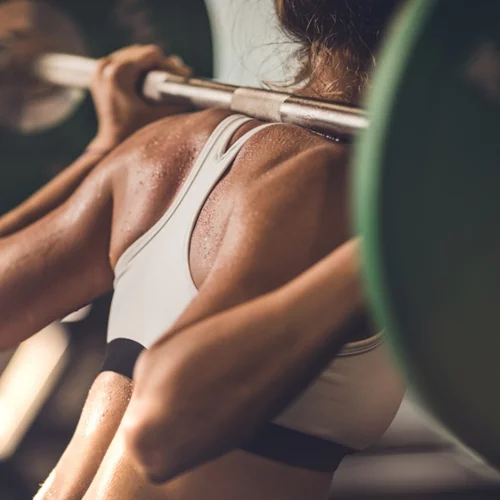 Τραυματισμοί στην προπόνηση με βάρη: 20 tips για να προλάβεις τους τραυματισμούς από την trainer