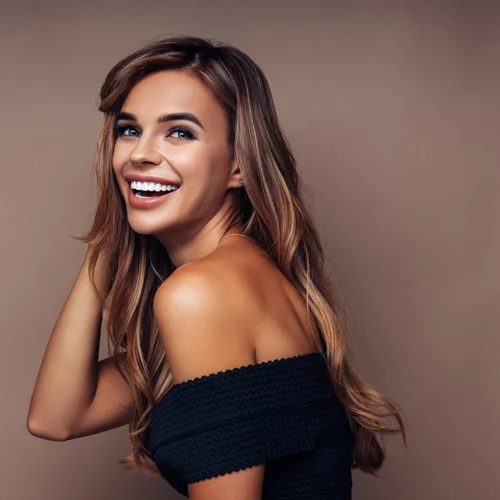 6 μυστικά για τέλεια μαλλιά (και ανέξοδη βαφή)