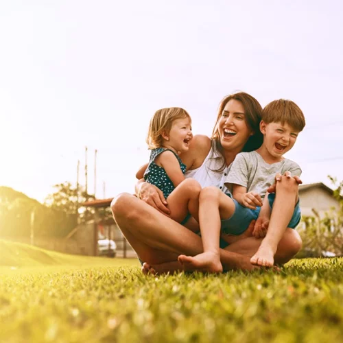 «Τα παιδιά δεν κάνουν αυτό που τους λέμε, κάνουν αυτό που κάνουμε εμείς»