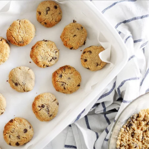 Μπισκότα με ταχίνι και αλεύρι αμυγδάλου: Το απόλυτο healthy σνακ για να έχεις μαζί σου