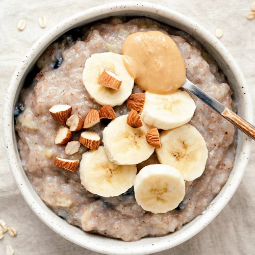 3 συνταγές για porridge από τη διατροφολόγο Βίρνα Σκουλίδη (+1 για το μωρό σου)