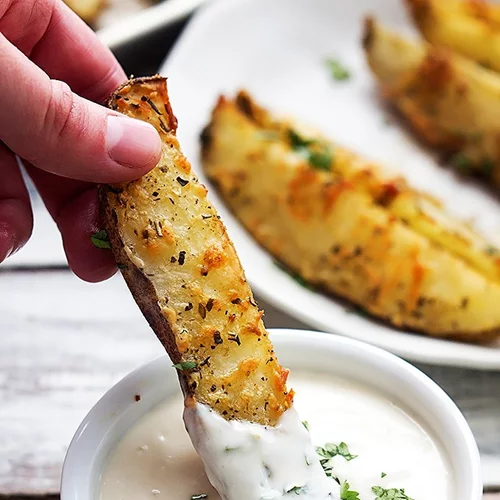 Ψητές πατάτες με σκόρδο και παρμεζάνα που θα σε ξετρελάνουν