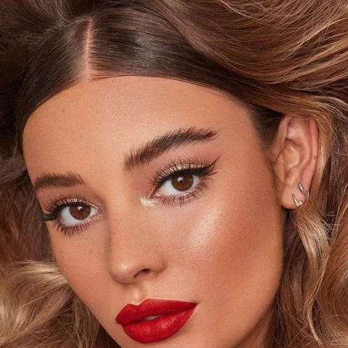 Βρήκαμε 6 beauty looks για τον πιο glam Δεκέμβριο της ζωής σου