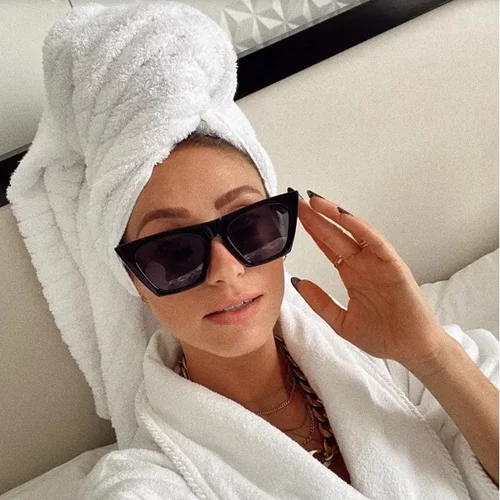 Τα Instagram accounts που ακολουθούν όλες οι beauty addicts